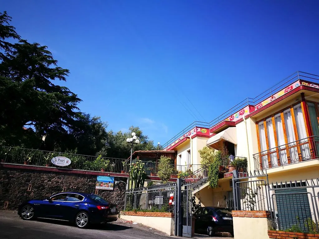 Pupi Catania Etna B&B - #Viaggiosiciliano Aci Castello