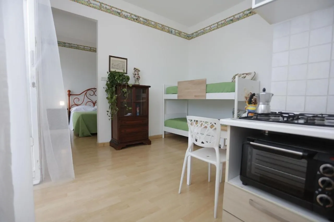 Pupi Catania Etna B&B - #Viaggiosiciliano Aci Castello 3*,